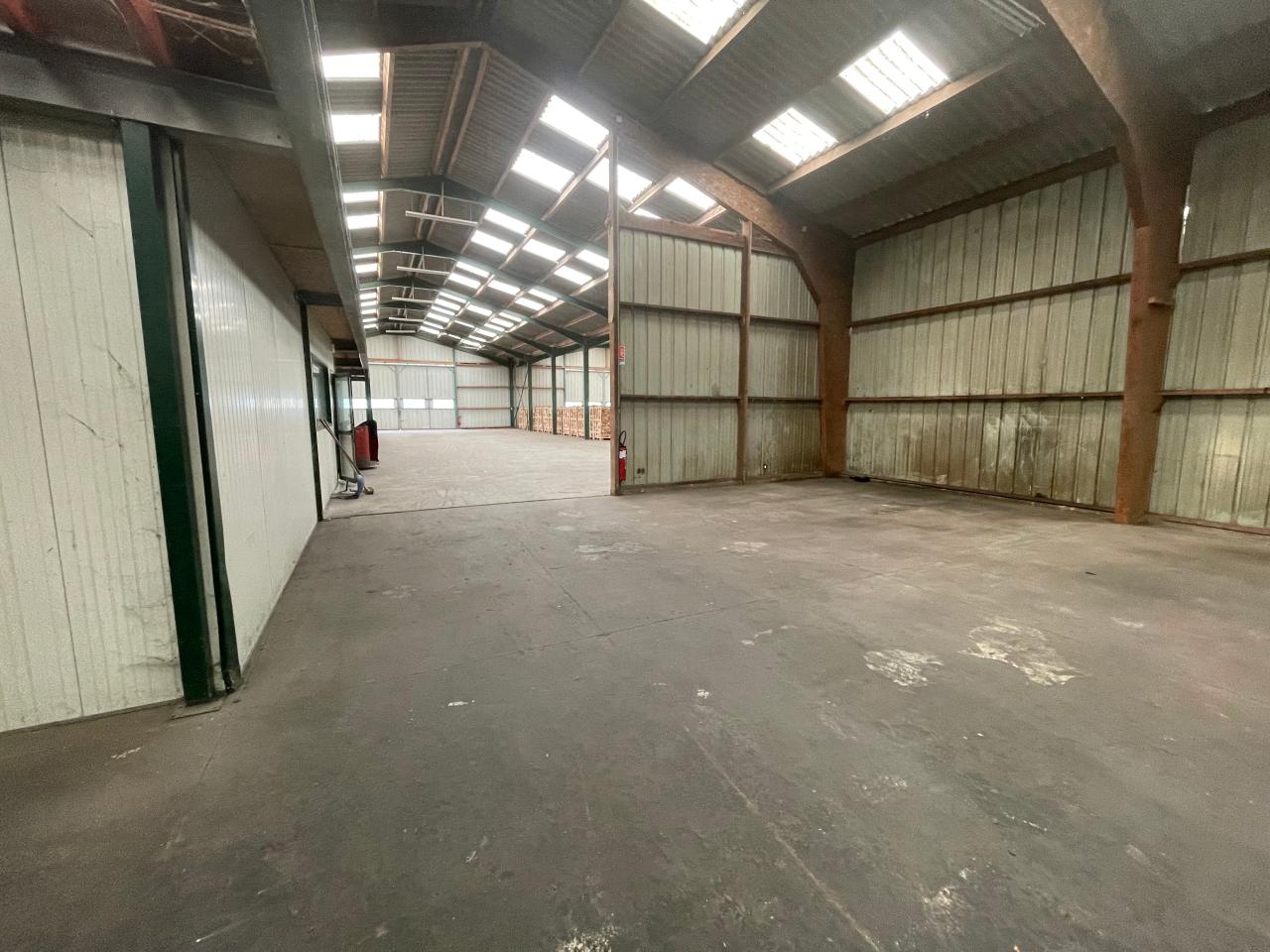 Local d'activité Servon-sur-Vilaine 1500m² Location local d'activité Servon-sur-Vilaine Ille-et-Vilaine OLACT2425289 3